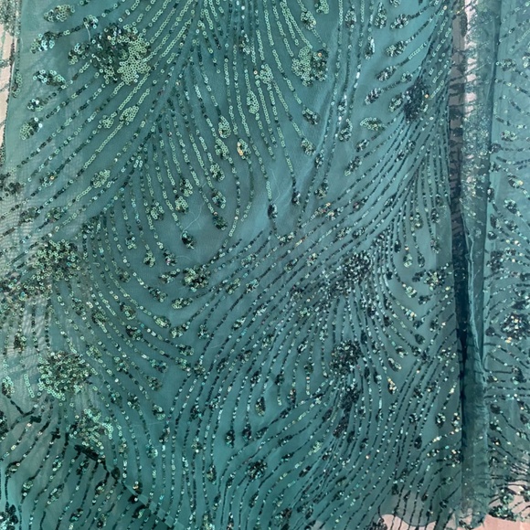 Emerald Green sequin gown - Picture 6 of 7
